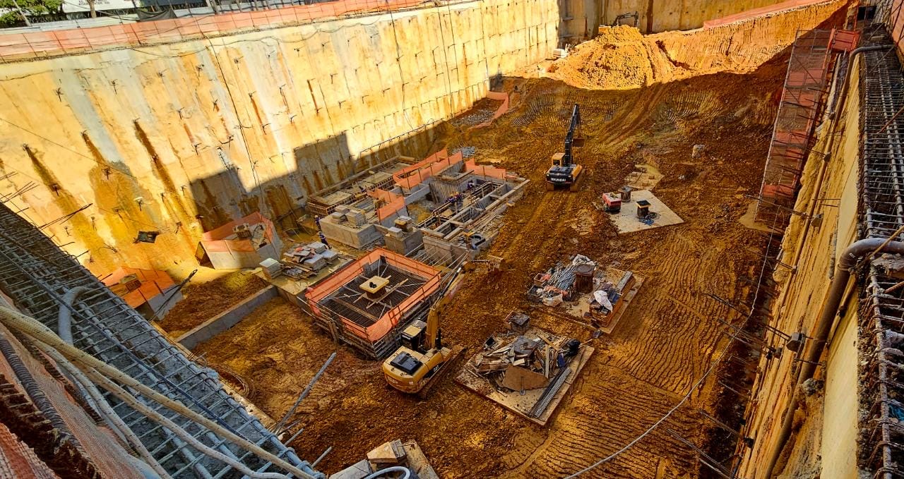 f8e5a345-bfe2-417c-8d87-ffc932e7565e